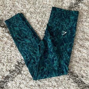 Gymshark scrunch butt leggings